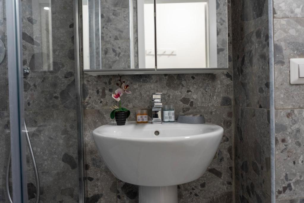 Santa Marta Apartments Milano Ngoại thất bức ảnh